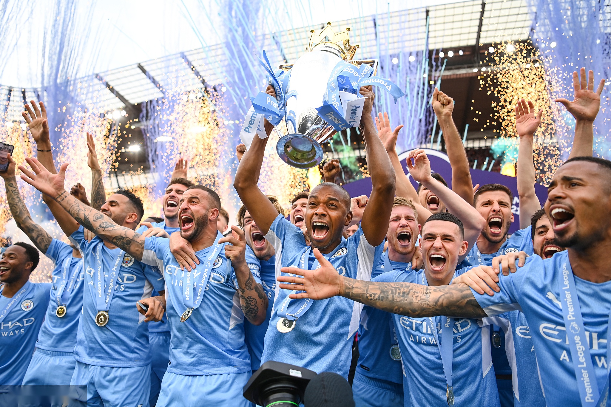 布朗或波普 布朗或波普